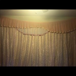 Curtain